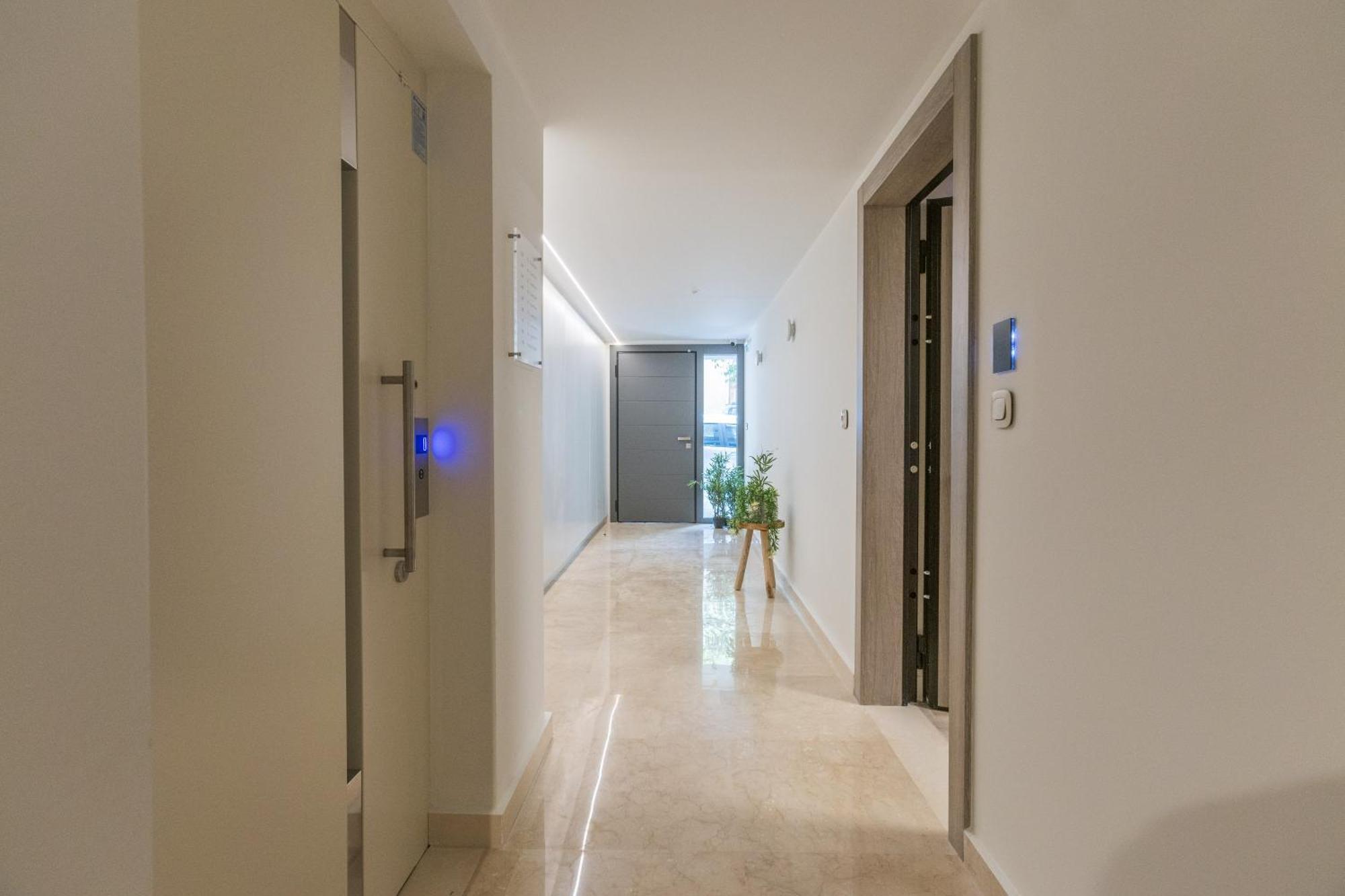 The Mediterranean Suites Piræus Eksteriør billede