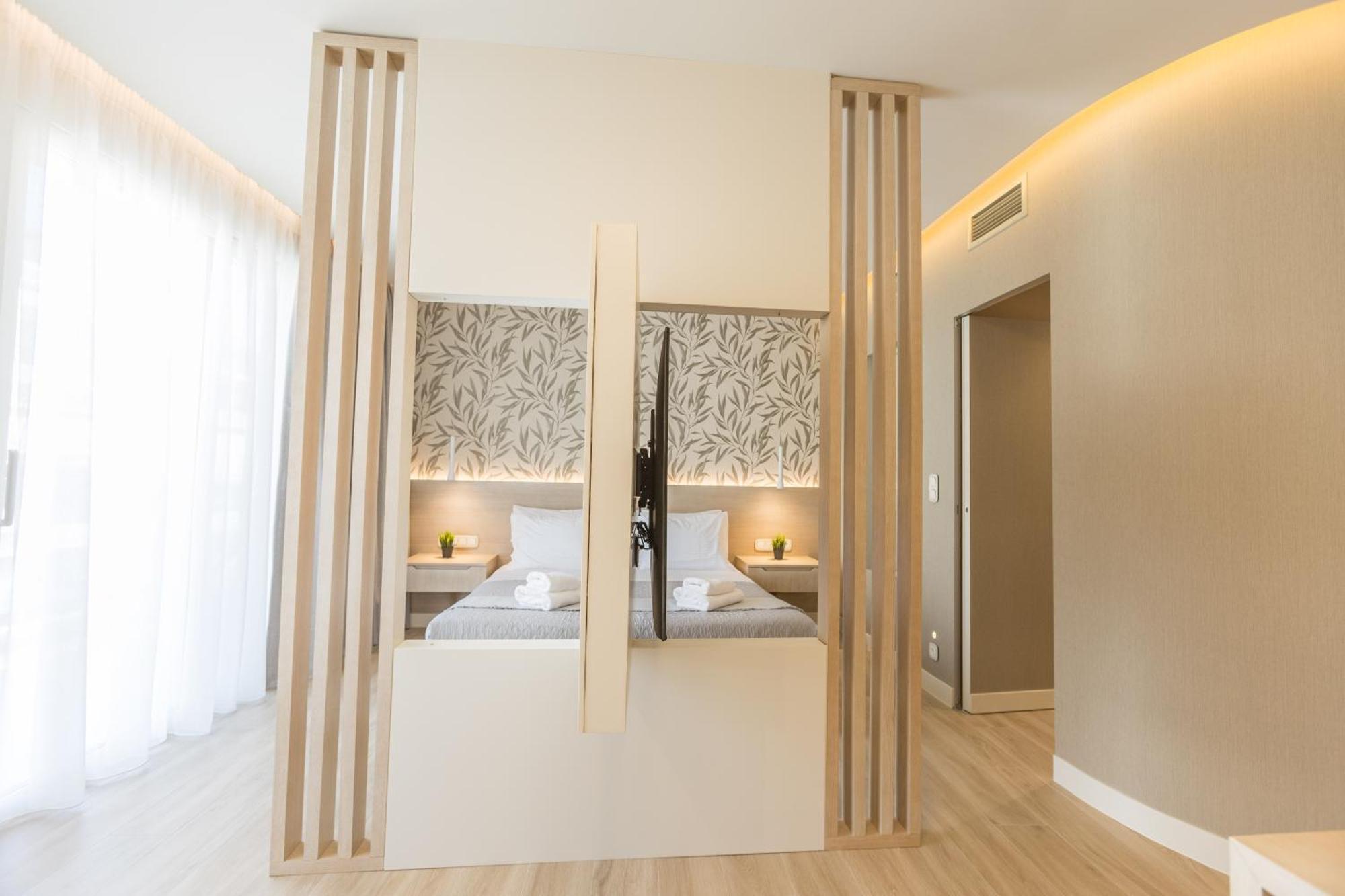 The Mediterranean Suites Piræus Eksteriør billede